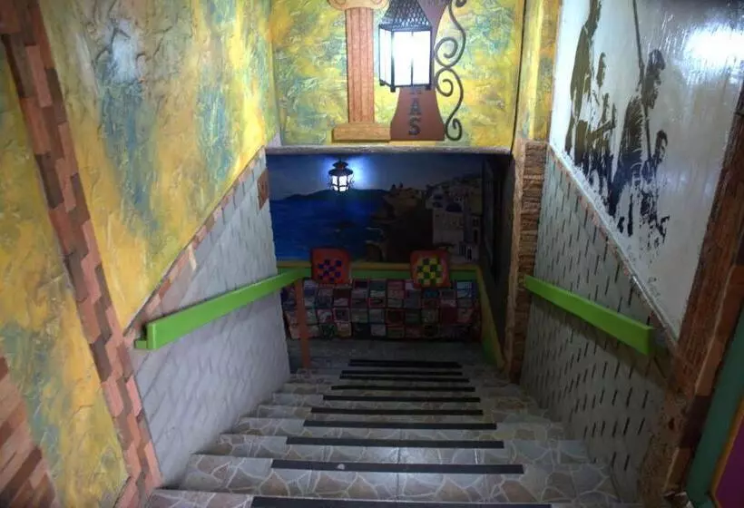 ホテル Atenas Jericó