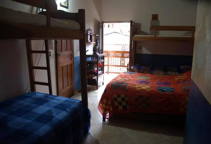 ホテル Atenas Jericó