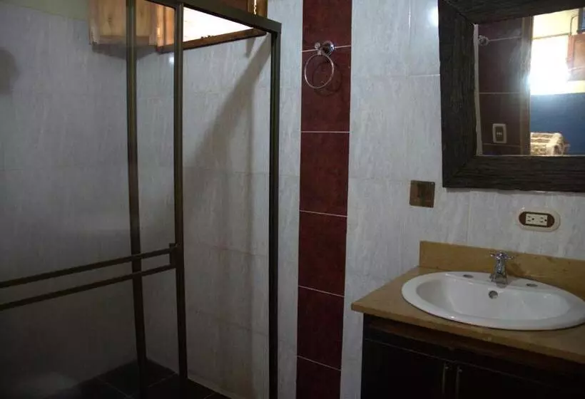 ホテル Atenas Jericó