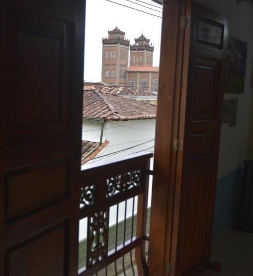 هتل Atenas Jericó