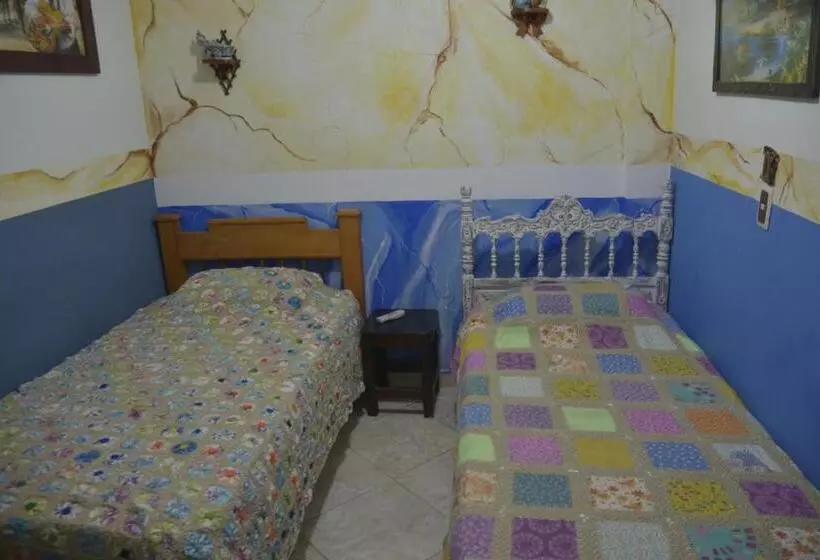 ホテル Atenas Jericó