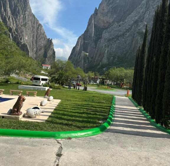 Vista Potrero   Hotel, Camping & Events