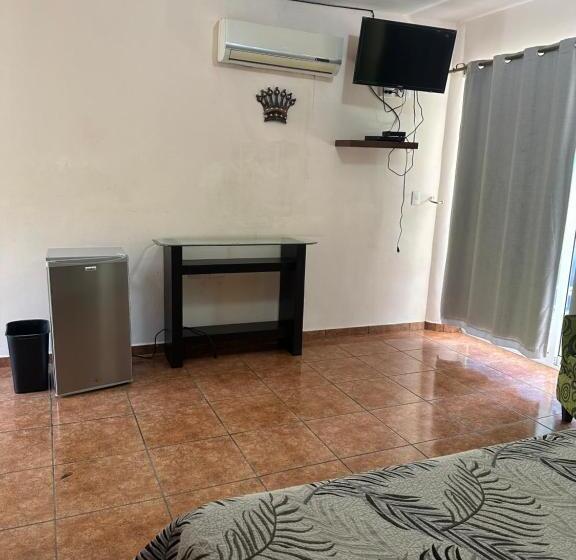 Vista Potrero   Hotel, Camping & Events