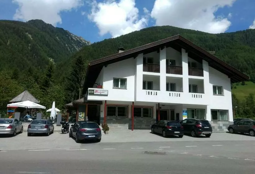 ホテル Gasthof Kreuzwirt