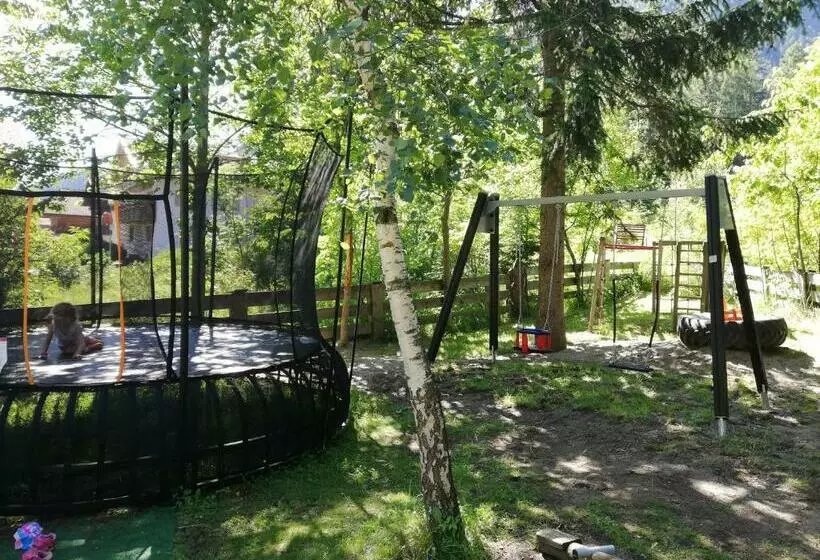 ホテル Gasthof Kreuzwirt