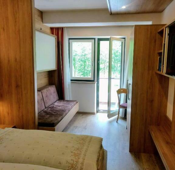 ホテル Gasthof Kreuzwirt