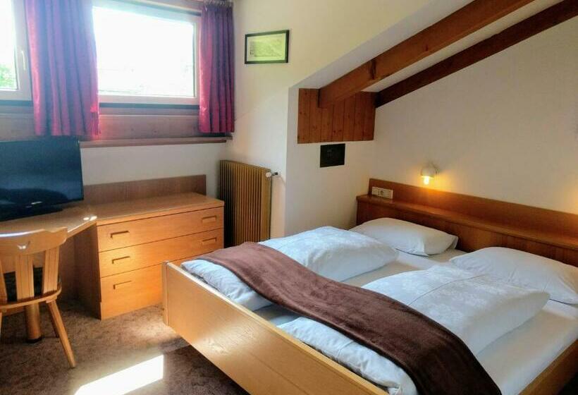 ホテル Gasthof Kreuzwirt