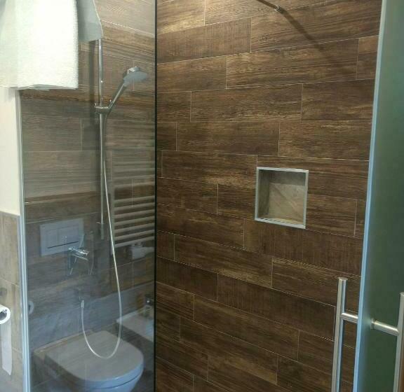 ホテル Gasthof Kreuzwirt