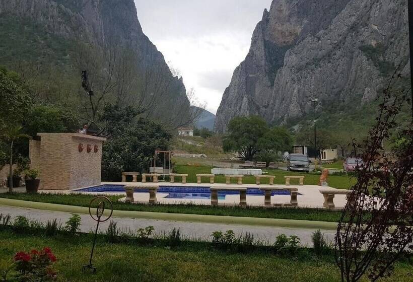 Vista Potrero   Hotel, Camping & Events