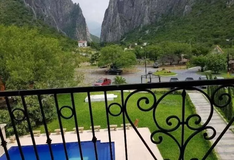 Vista Potrero   Hotel, Camping & Events