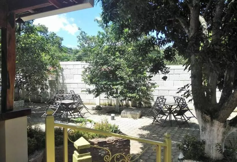 Hotelli Restaurante, Cigar Bar, Whisky Lounge, Hostal Suite Dos Visiones