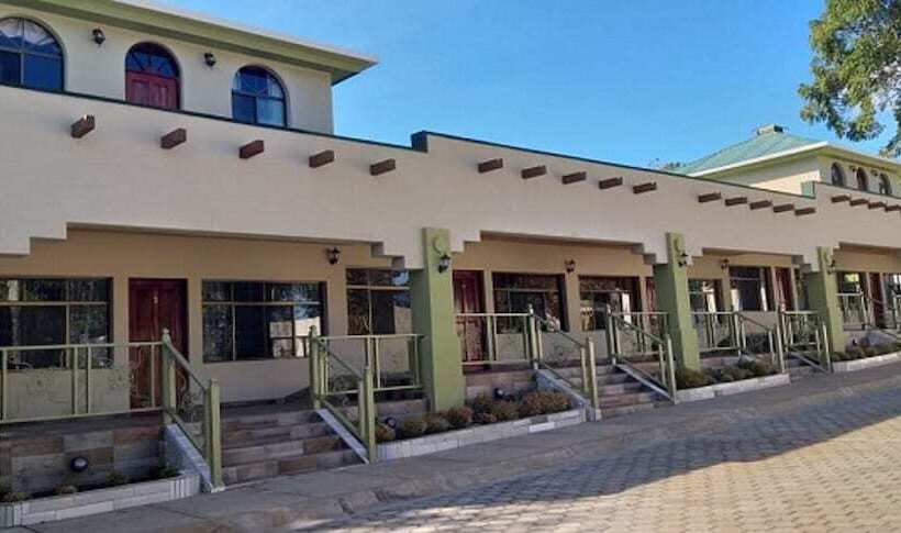 فندق Restaurante, Cigar Bar, Whisky Lounge, Hostal Suite Dos Visiones