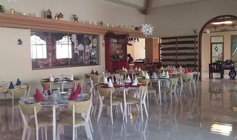 Hotelli Restaurante, Cigar Bar, Whisky Lounge, Hostal Suite Dos Visiones