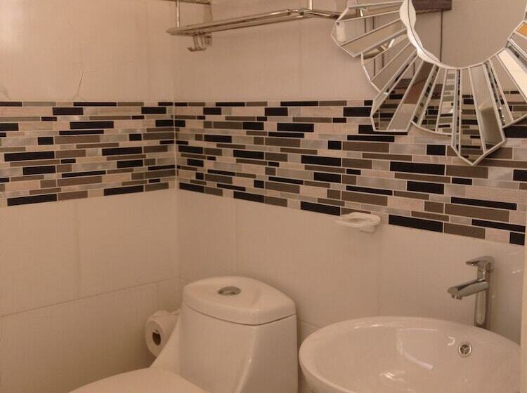 فندق Restaurante, Cigar Bar, Whisky Lounge, Hostal Suite Dos Visiones