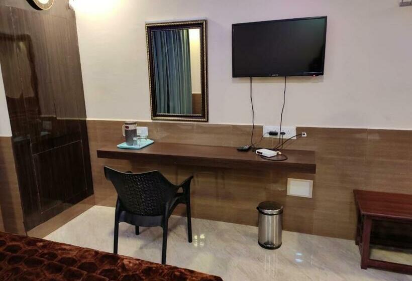 Hotel Sugam Karaikudi