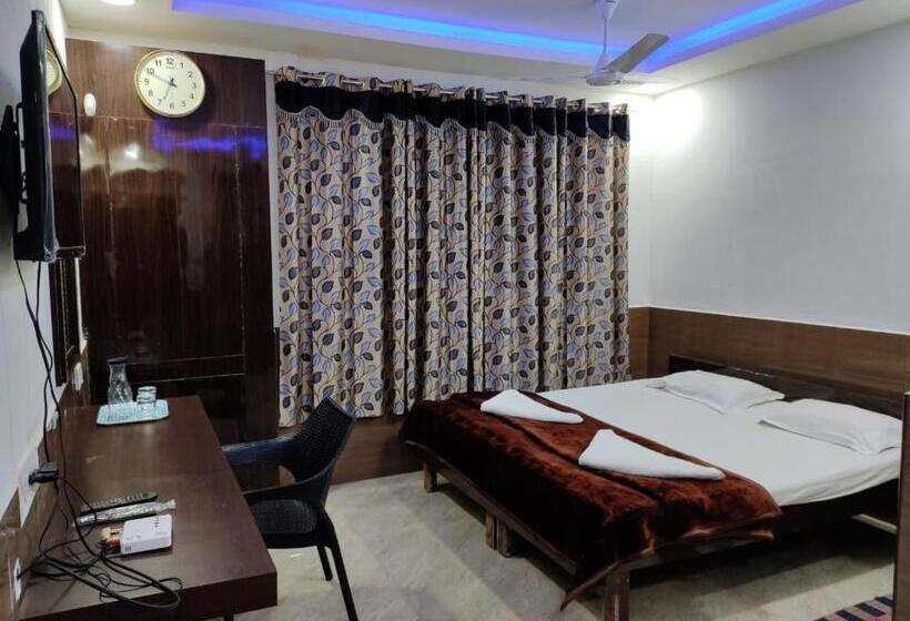 Hotel Sugam Karaikudi