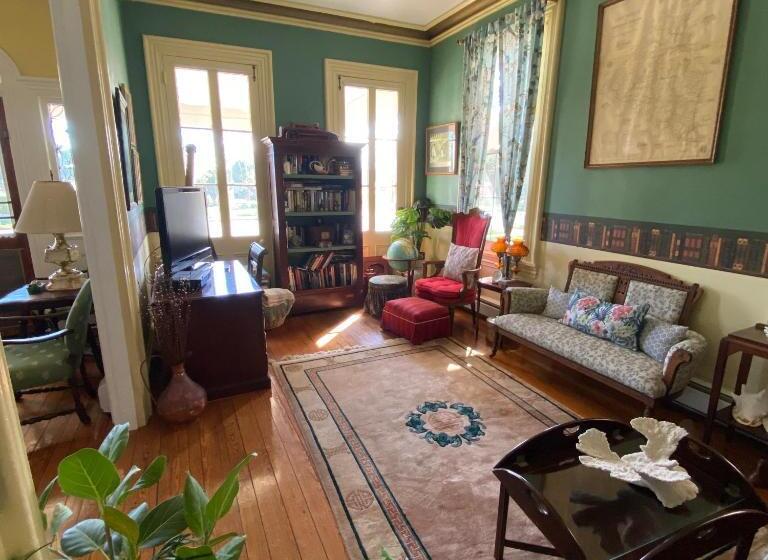 酒店 The Ocean House