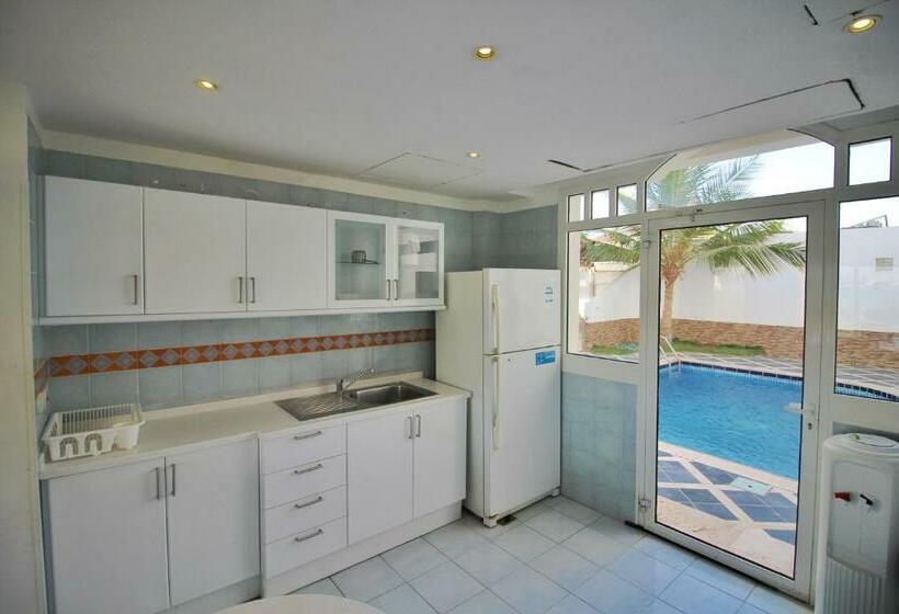 リゾートホテル دره العروس فيلا الروز للعائلات