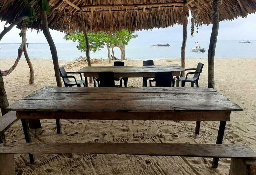 هاستل Casa Madrigueña