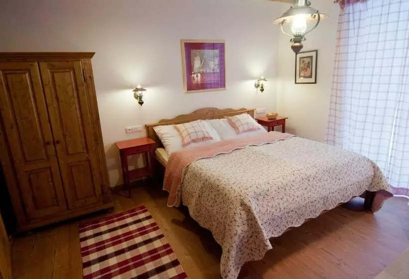 Apartmán Hotel Jítravský Dvorec