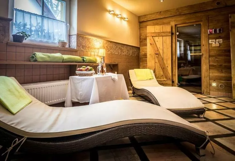 Apartmán Hotel Jítravský Dvorec