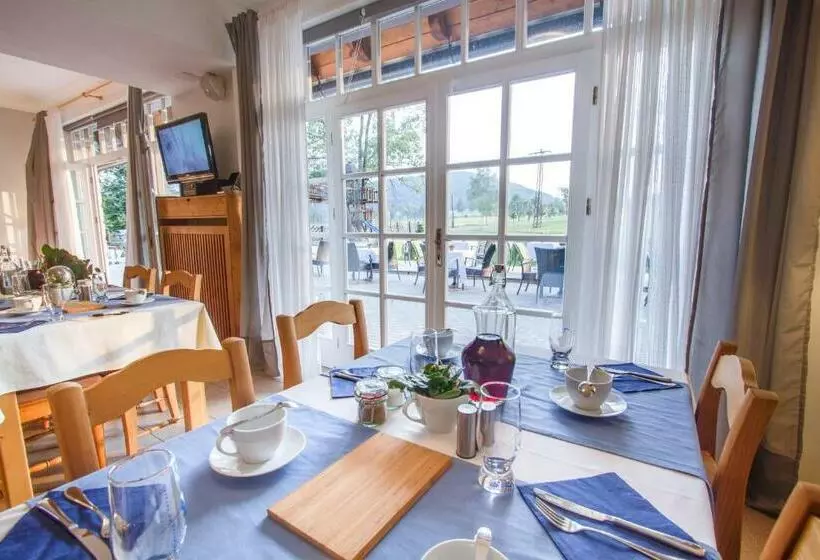 Apartmán Hotel Jítravský Dvorec