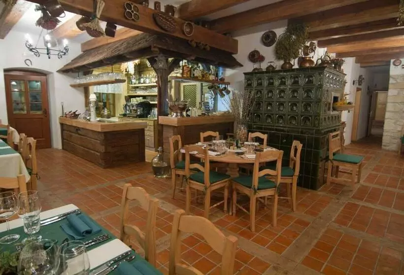 Apartmán Hotel Jítravský Dvorec