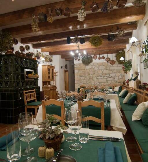 Apartmán Hotel Jítravský Dvorec