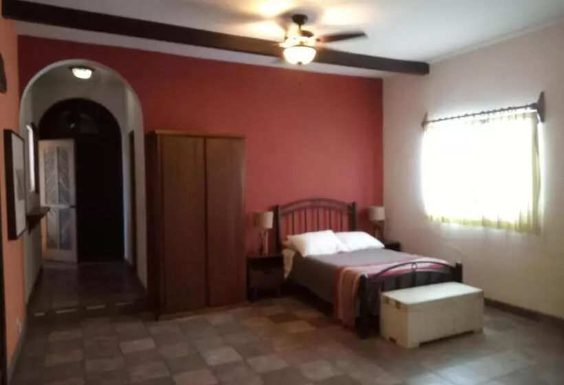 Aamiaismajoitus (B&B) Hacienda De Palmas