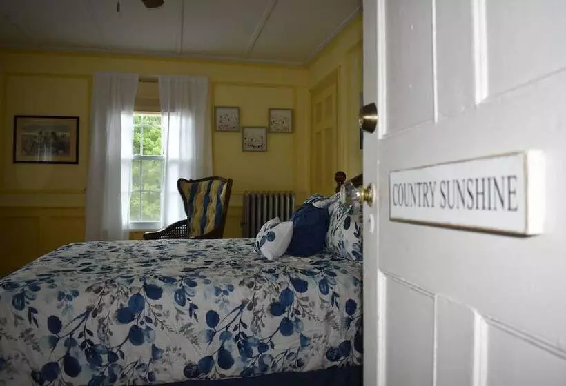 Harbour House Inn B&b