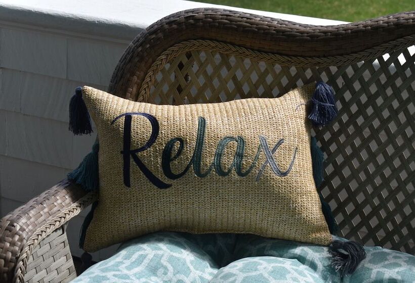 Harbour House Inn B&b