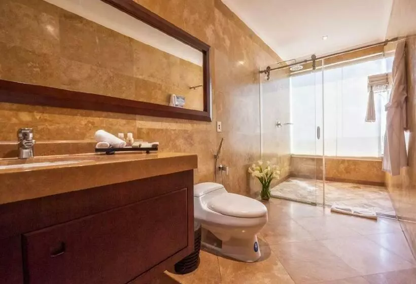 Hillary Nature Resort & Spa All Inclusive