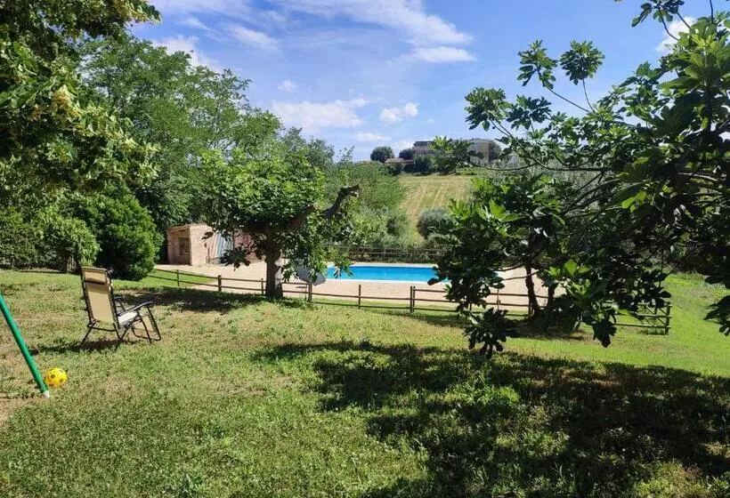 هتل Agriturismo Fonte Carella