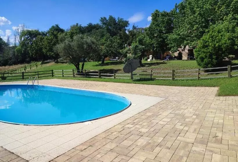 هتل Agriturismo Fonte Carella