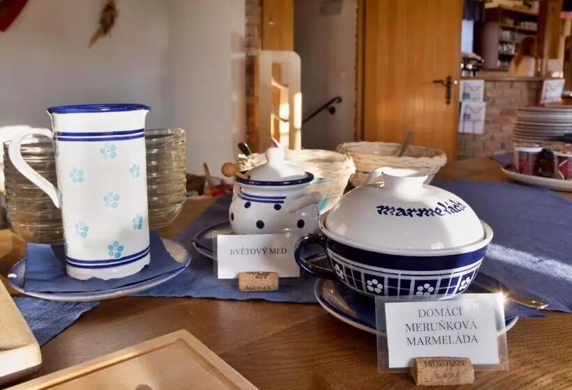 ホテル Bukovanský Mlýn