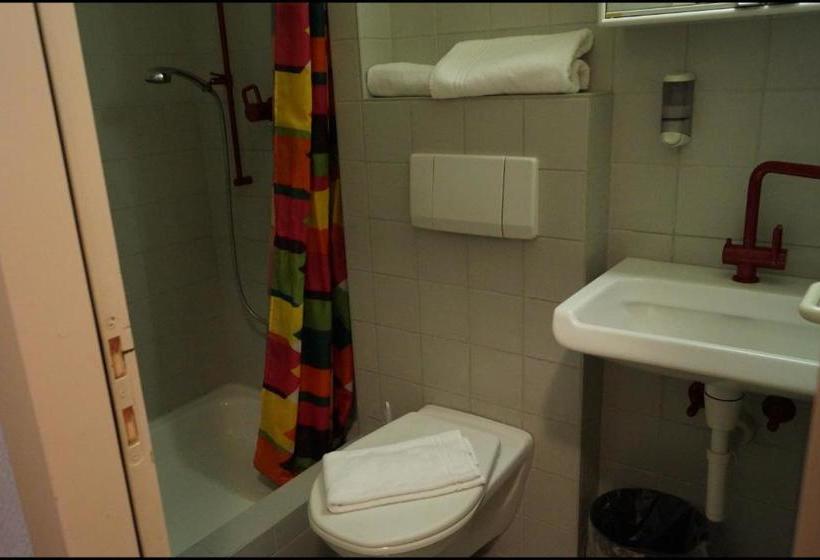 Отель Gasthof Kastanienbaum