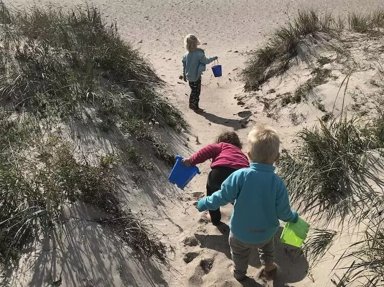 ホテル Ljungs Fem Rum