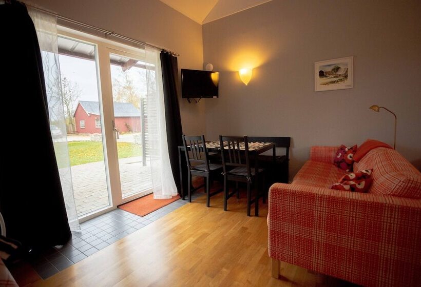 בית מלון כפרי Ljungs Fem Rum