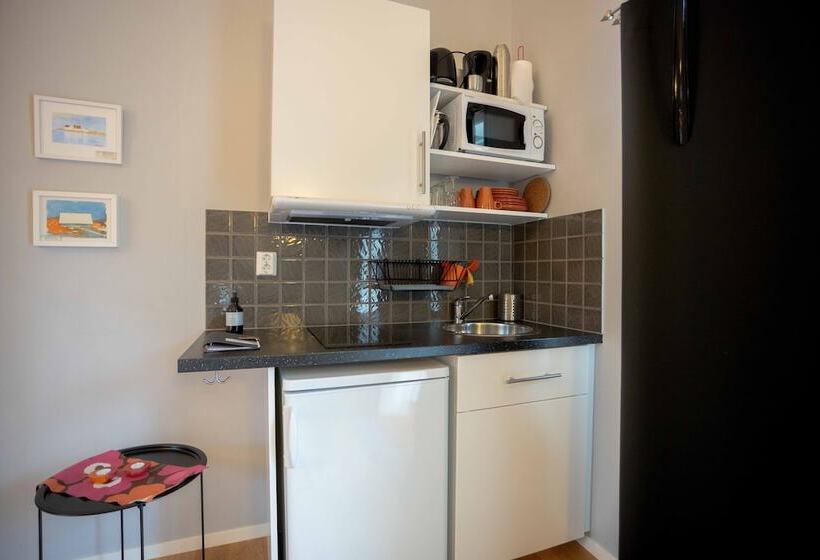 בית מלון כפרי Ljungs Fem Rum