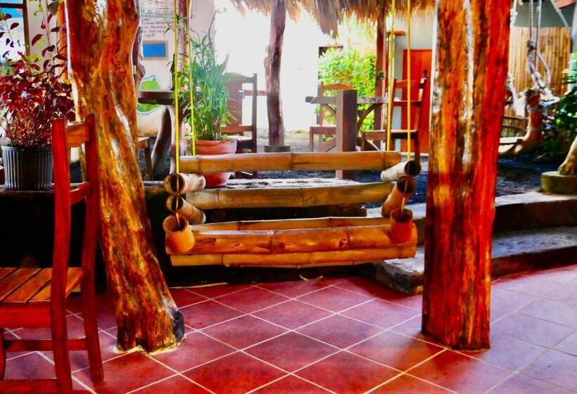 ホテル Restaurante Los Cocos