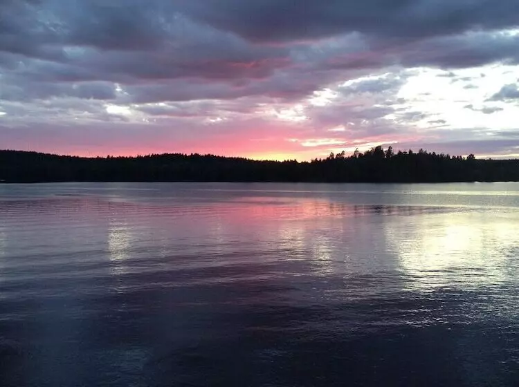 Hotelli Två Skyttlar