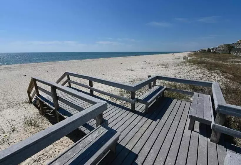 Motelli Buccaneer Inn