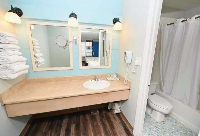 Motelli Buccaneer Inn