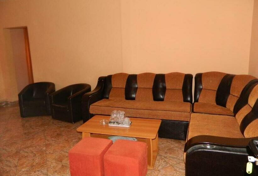 汽车旅馆  Complex Turistic Paralela'45