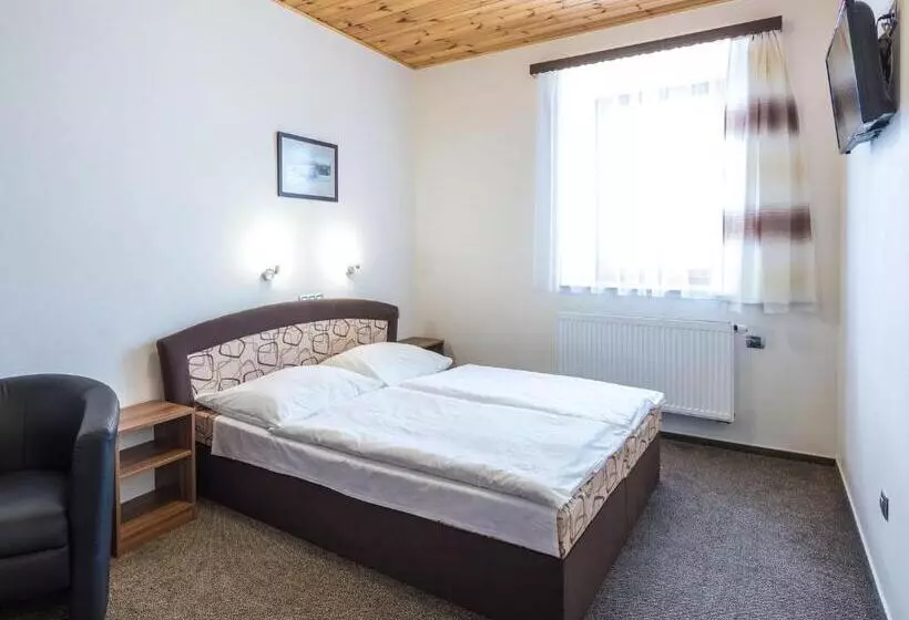 ペンション Ea Horský Hotel Hájenka