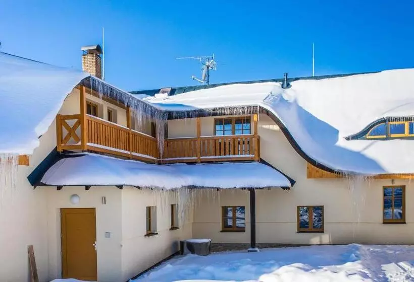 ペンション Ea Horský Hotel Hájenka