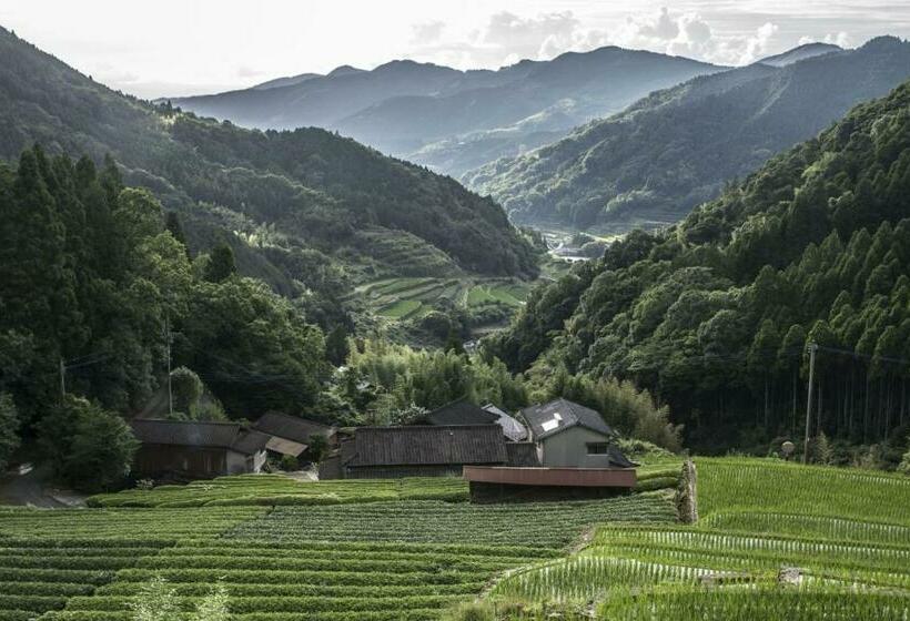 פנסיון Sky Tea House