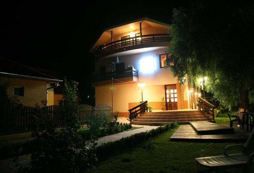 بنسيون Vila Delta Travel Mila 23