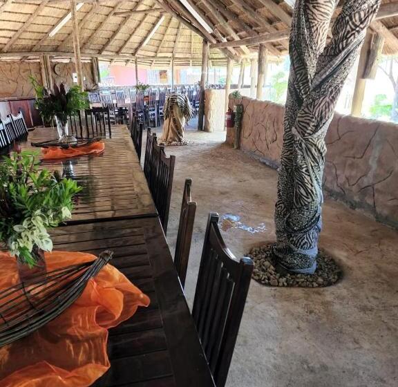 بنسيون Xisaka Guest House