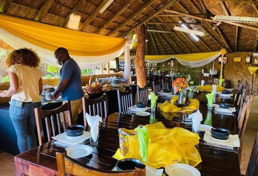 Majatalo Xisaka Guest House